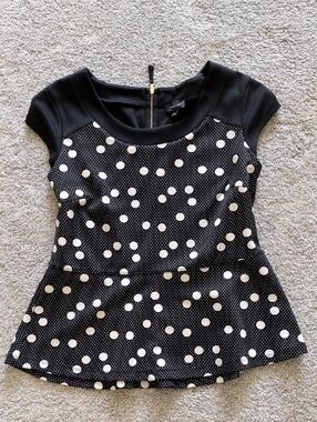 NWOT The Limited black and white polka dot peplum top size large